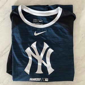 Nike Yankee Dri-Fit Quarter Sleeve